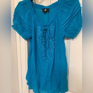 Women’s Small Shirt.